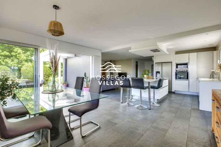 Image No.7-3 Bed House for sale