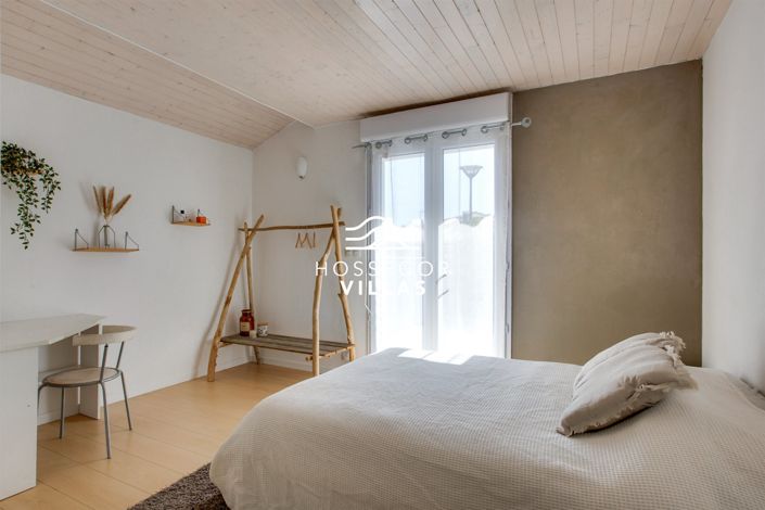 Image No.9-3 Bed House for sale