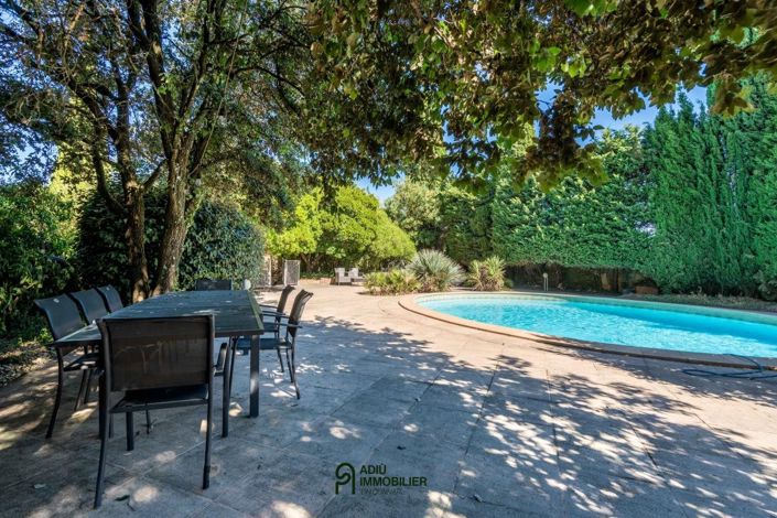 Image No.5-6 Bed House for sale