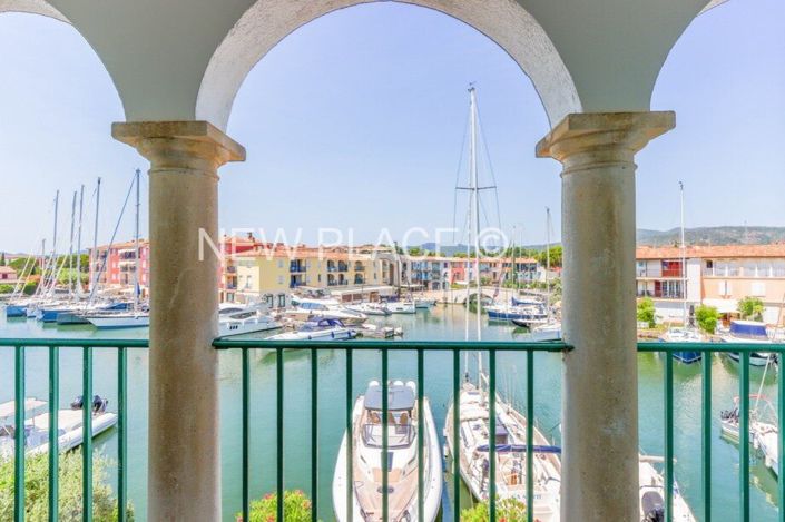 Image No.2-Maison de 4 chambres à vendre à Port Grimaud