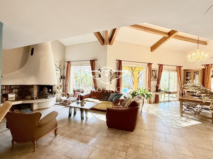 Image No.4-5 Bed House for sale
