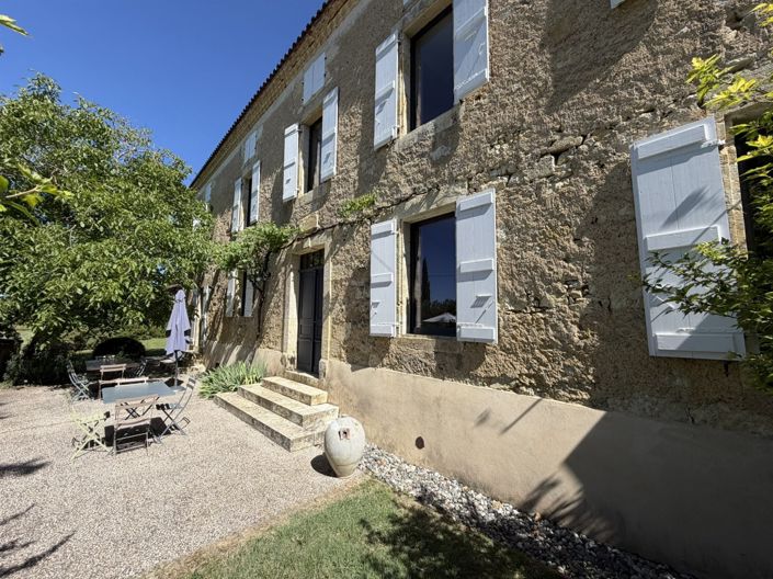 Image No.3-5 Bed House for sale