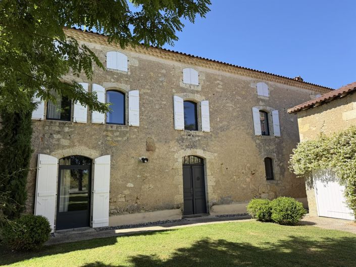 Image No.6-5 Bed House for sale