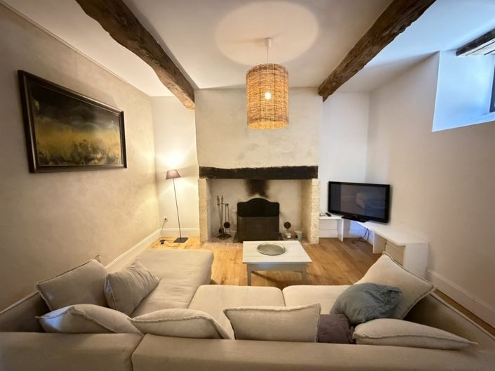 Image No.9-5 Bed House for sale