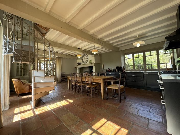 Image No.13-5 Bed House for sale