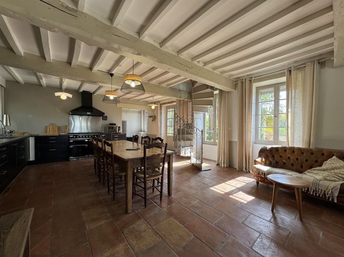 Image No.14-5 Bed House for sale