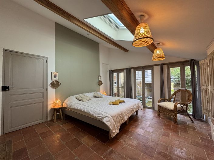 Image No.16-5 Bed House for sale