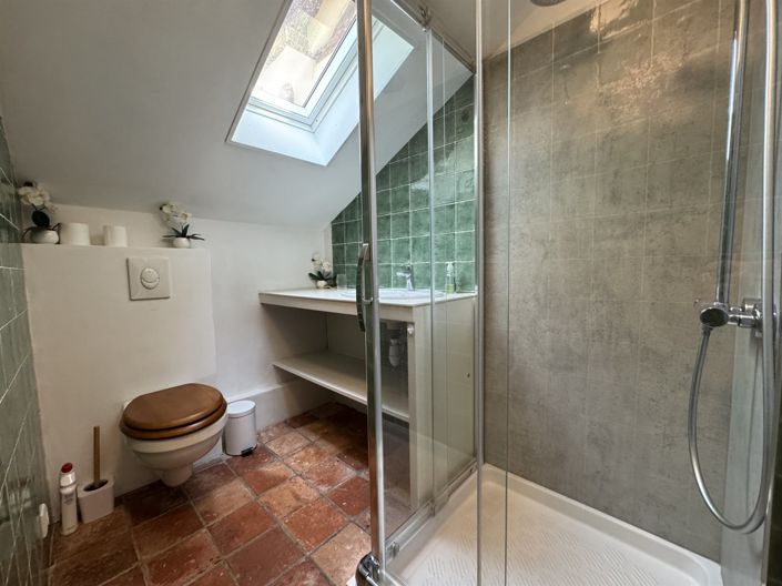 Image No.21-5 Bed House for sale