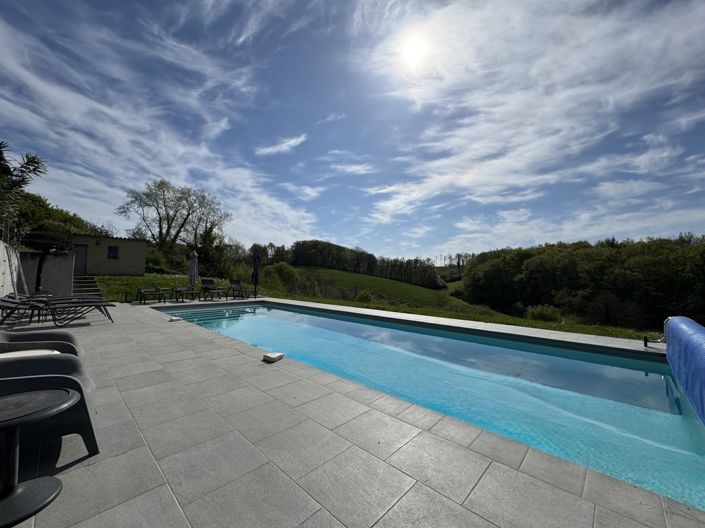 Image No.26-5 Bed House for sale
