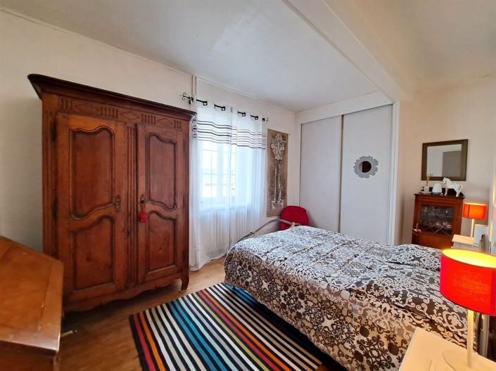 Image No.16-4 Bed House for sale