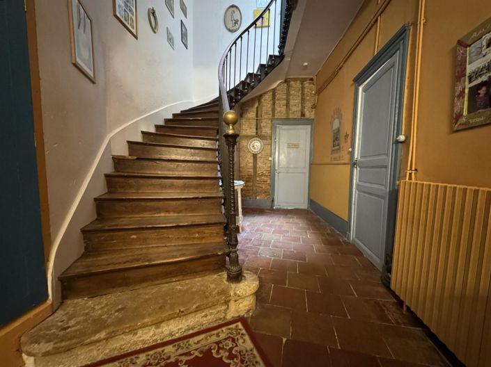 Image No.10-5 Bed House for sale