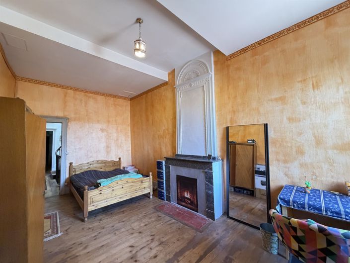 Image No.17-5 Bed House for sale