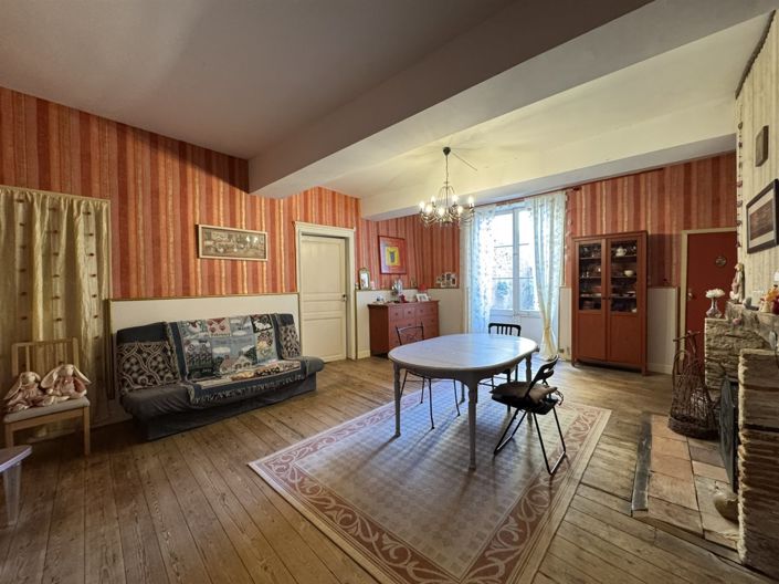 Image No.5-5 Bed House for sale