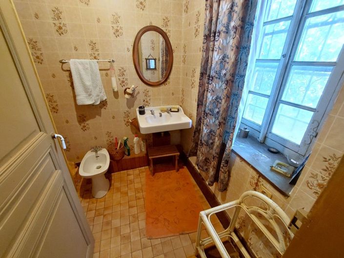 Image No.17-2 Bed House for sale