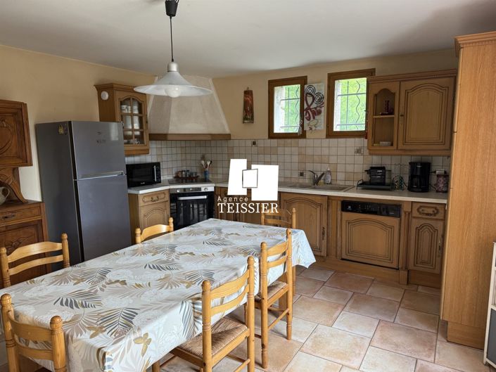 Image No.11-3 Bed House for sale