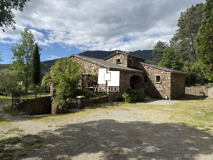 Image No.18-3 Bed House for sale