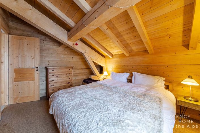 Image No.25-6 Bed House for sale