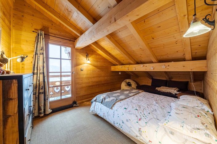 Image No.26-6 Bed House for sale