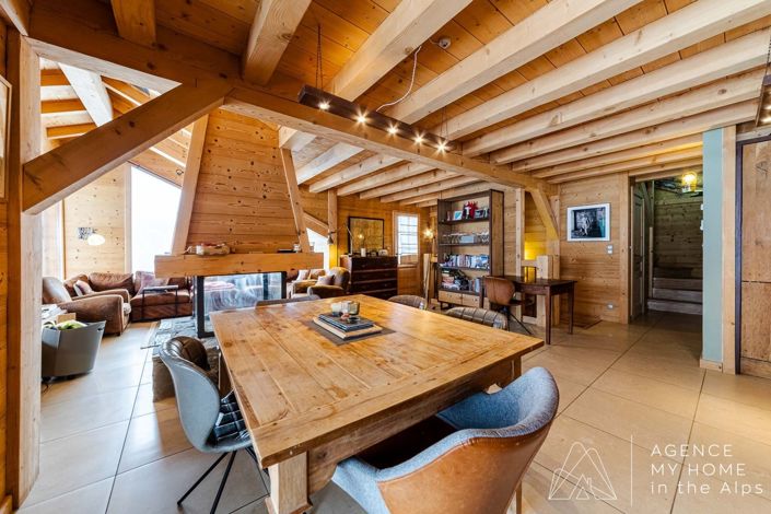 Image No.4-6 Bed House for sale