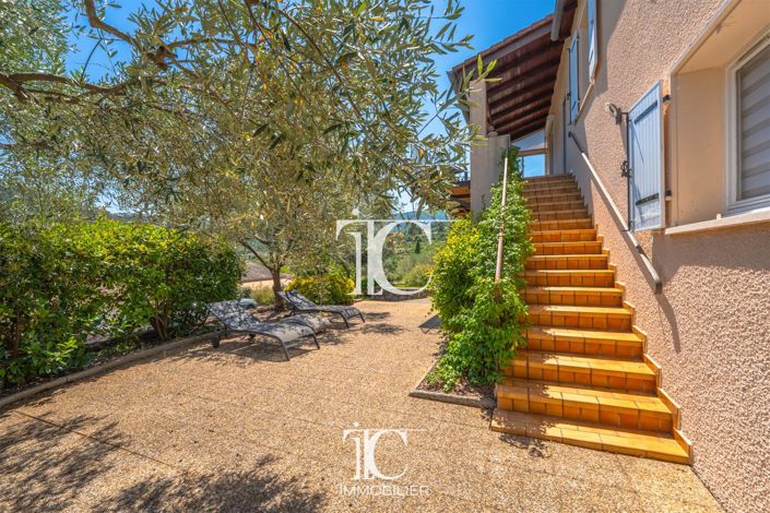 Image No.4-5 Bed House for sale