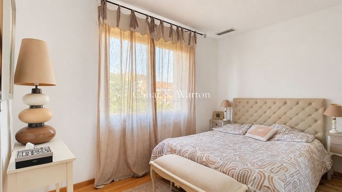Image No.6-3 Bed House for sale