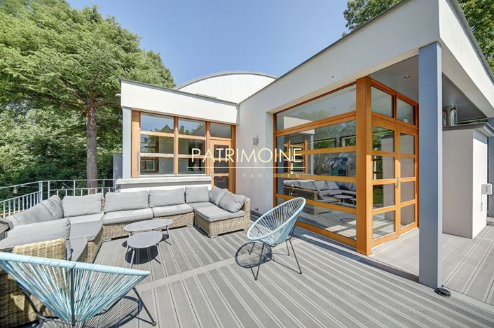 Image No.10-7 Bed House for sale