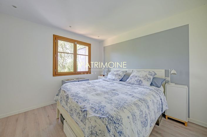 Image No.13-7 Bed House for sale
