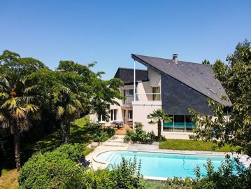 1 - Rouillon, House