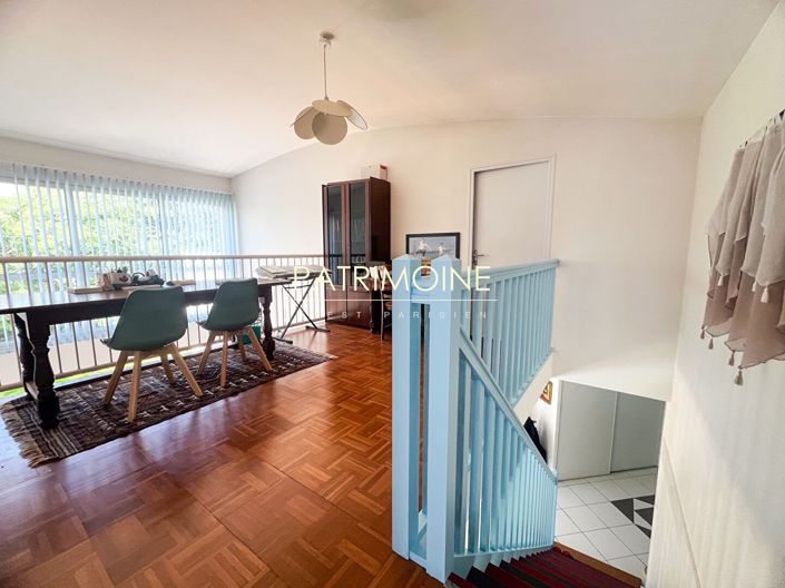 Image No.10-4 Bed House for sale