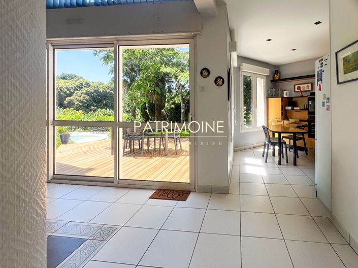 Image No.9-4 Bed House for sale