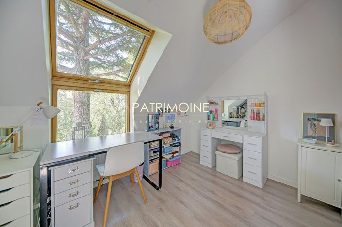 Image No.17-7 Bed House for sale