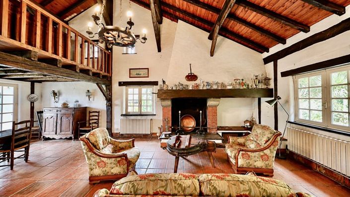 Image No.3-5 Bed House for sale