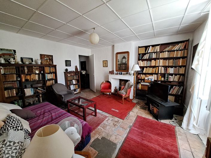 Image No.10-6 Bed House for sale