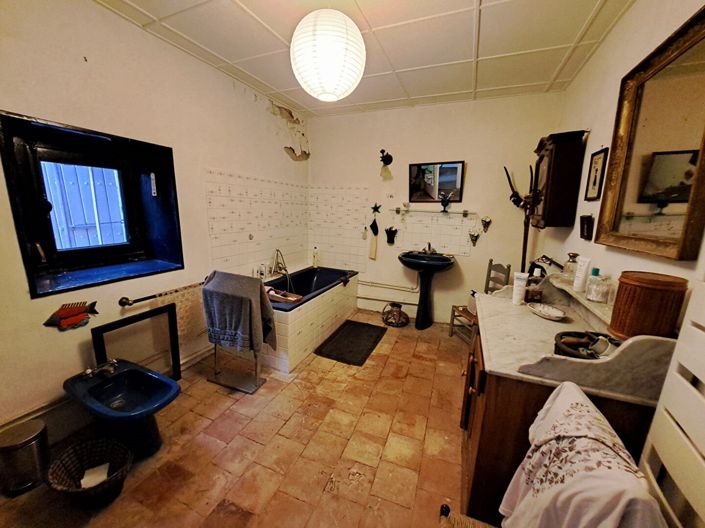 Image No.11-6 Bed House for sale
