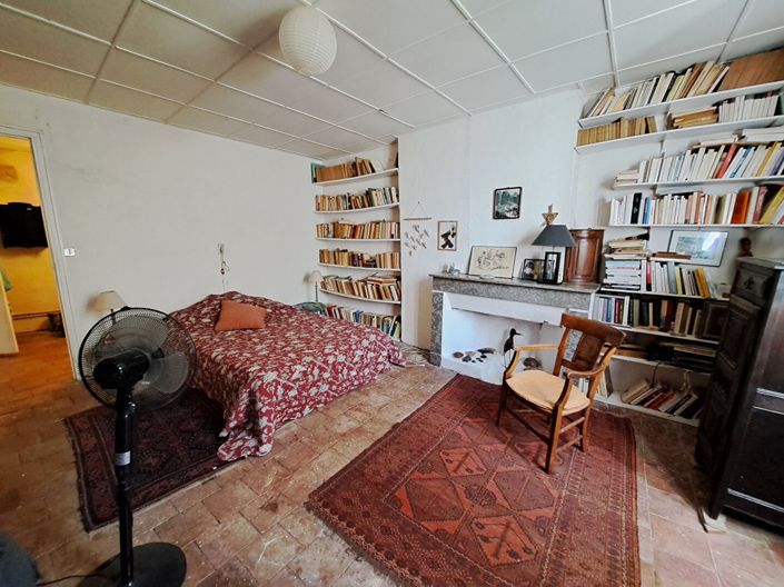 Image No.13-6 Bed House for sale