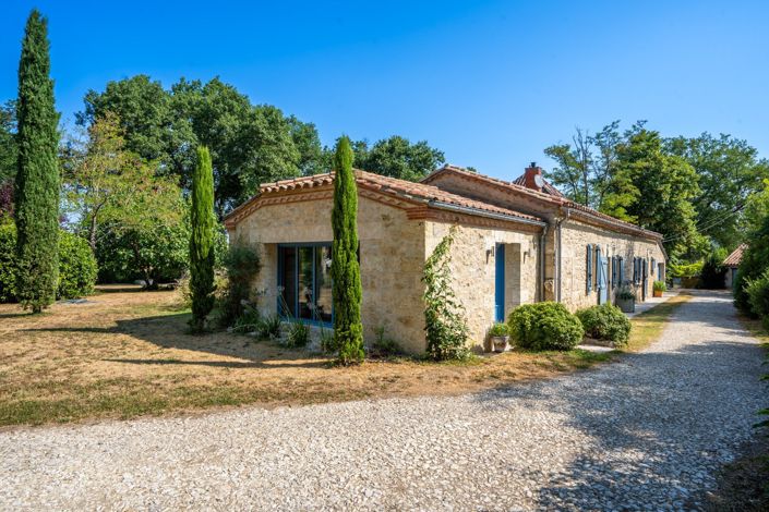 Image No.3-4 Bed House for sale