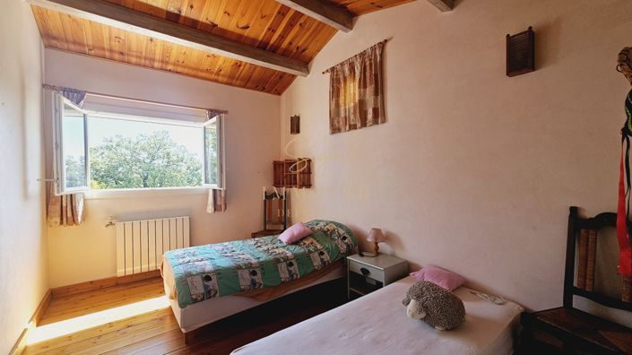 Image No.18-7 Bed House for sale