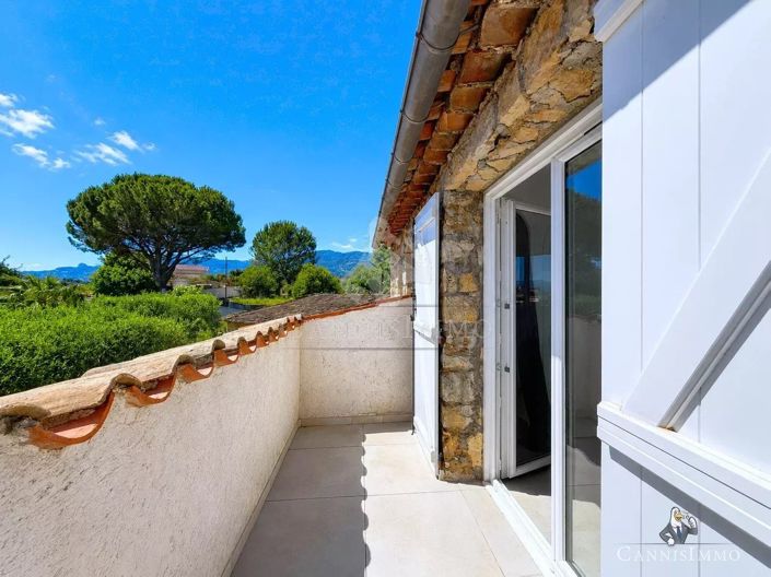 Image No.17-3 Bed House for sale