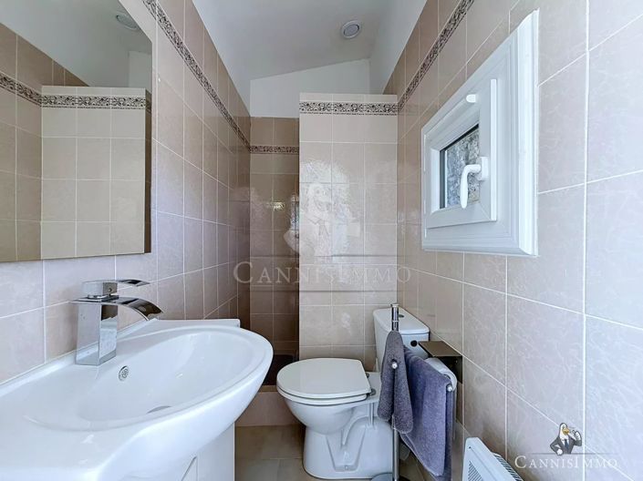 Image No.19-3 Bed House for sale