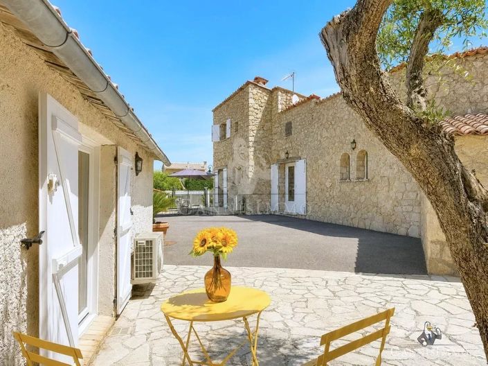 Image No.23-3 Bed House for sale