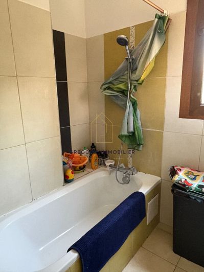 Image No.18-3 Bed Apartment for sale