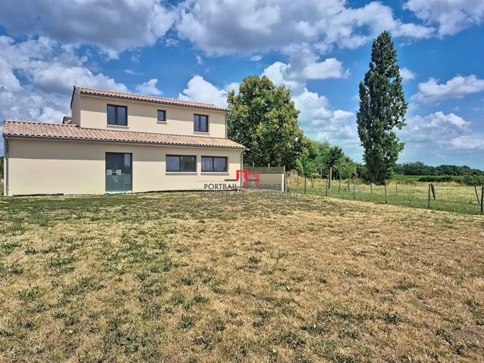 Image No.2-4 Bed House for sale