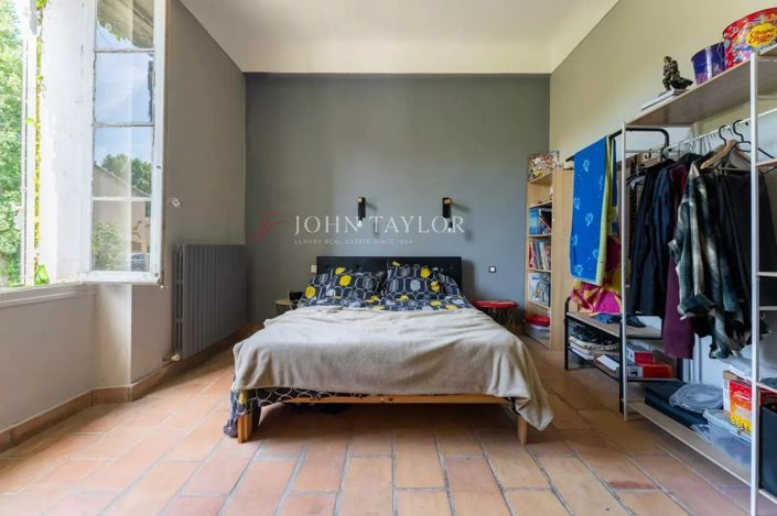 Image No.12-5 Bed House for sale