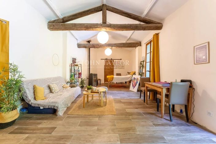 Image No.17-5 Bed House for sale