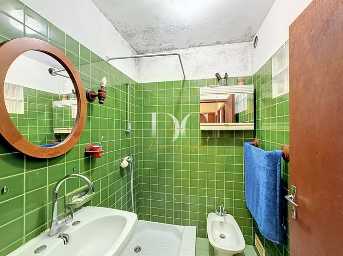 Image No.9-4 Bed House for sale