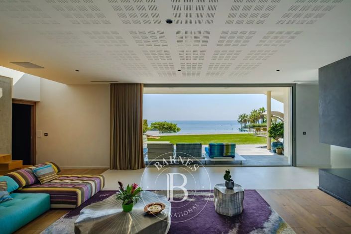 Image No.3-6 Bed House for sale