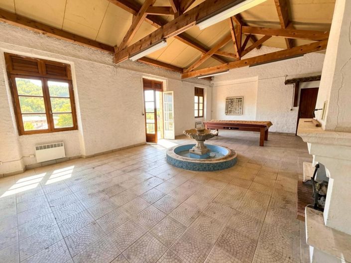 Image No.5-7 Bed House for sale