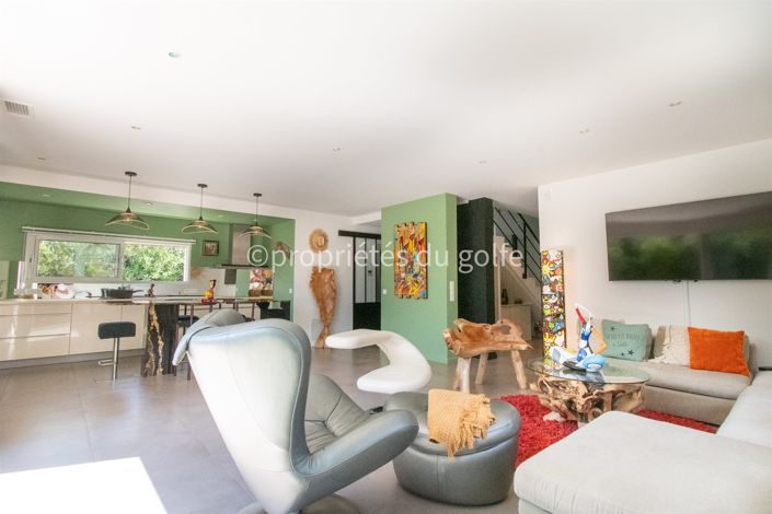 Image No.5-3 Bed House for sale