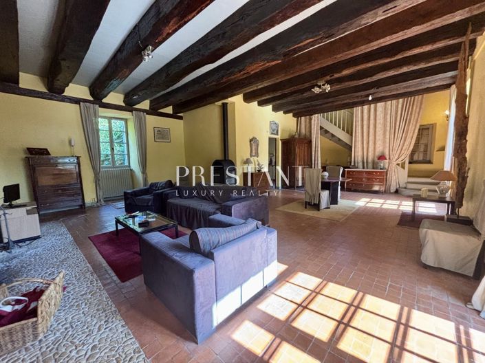 Image No.4-6 Bed House for sale