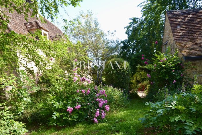 Image No.7-6 Bed House for sale